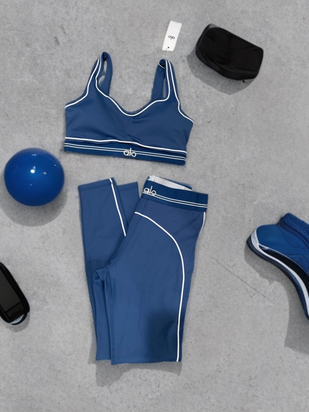 Yoga Blue Piped Sports Bra & Leggings Set